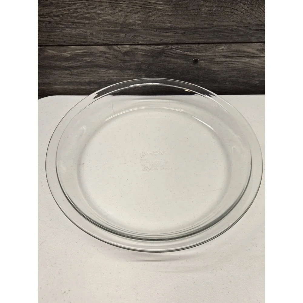 Pyrex 9 Inch 209 Pie‎ Plate/Pie Tart Baking Dish - Clear Glass - MINT